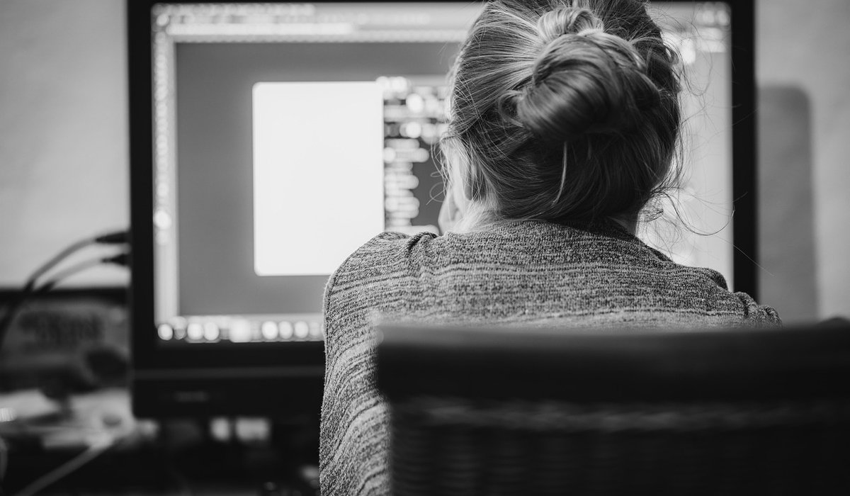 How to Build a Cohesive Brand Identity for Small Businesses